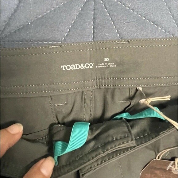 Toad & Co. Metrolite Hiking Short - Women's Size 10 Dark Graphite UPF 8” NWT - Picture 7 of 12